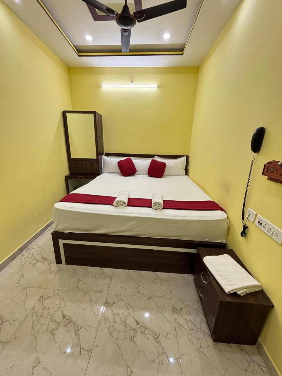 Hotel O Marquis Guest House 加尔各答 外观 照片